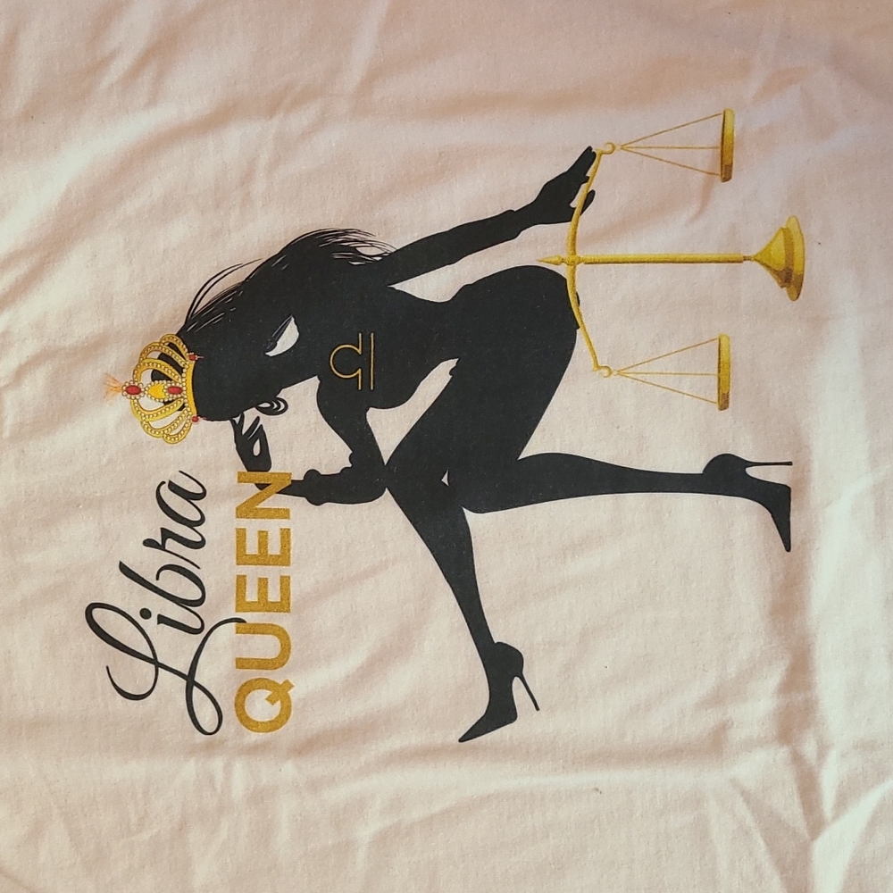 Women's Libra Queen T-shirt - Picture 3 of 4